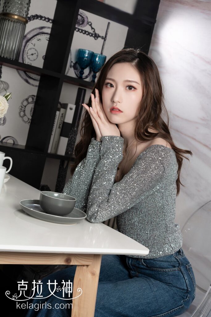 [Kelagirls克拉女神]2019.06.03《银装小翘臀》芊芊[32P/686MB]插图1