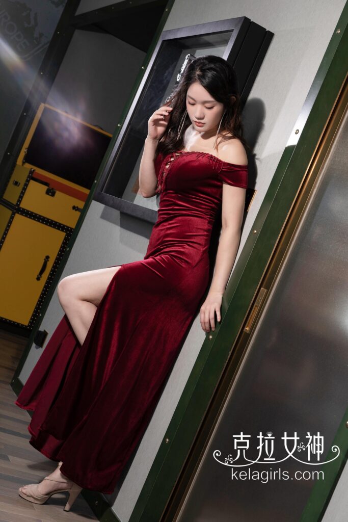 [Kelagirls克拉女神]2019.06.17《抬腿撩红裙》宋黛[32P/560MB]插图3