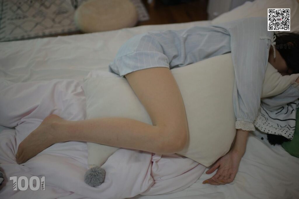 [IESS异思趣向] 一千零一夜 005《网络女主播的私生活1》[99P/67MB]插图3