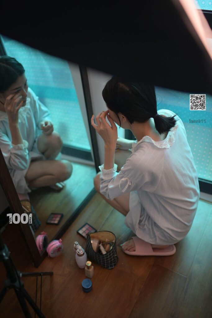 [IESS异思趣向] 一千零一夜 005《网络女主播的私生活1》[99P/67MB]插图2