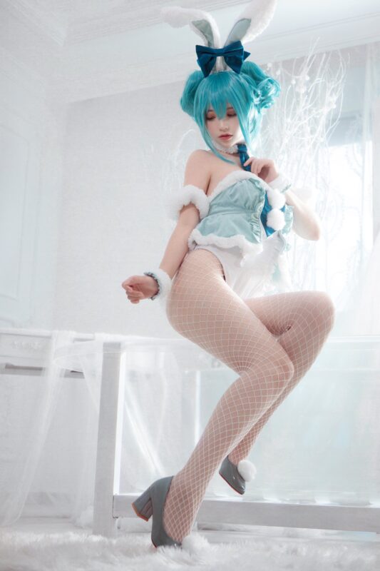 疯猫ss NO.090 – miku初音兔女郎[25P/343MB]-无料摄影圈