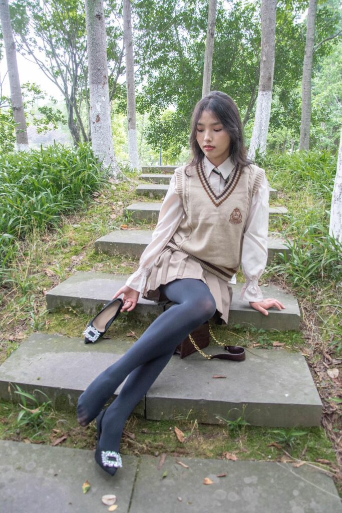 袜觅社 001 小雪高跟鞋黑丝丝袜脚 [71P/1V/9.61G]插图2