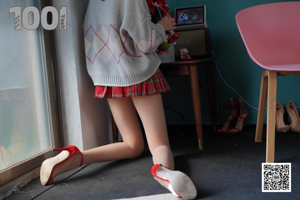 [IESS异思趣向] 一千零一夜 095《浓缩胶囊》圣诞版[90P/244MB]插图2