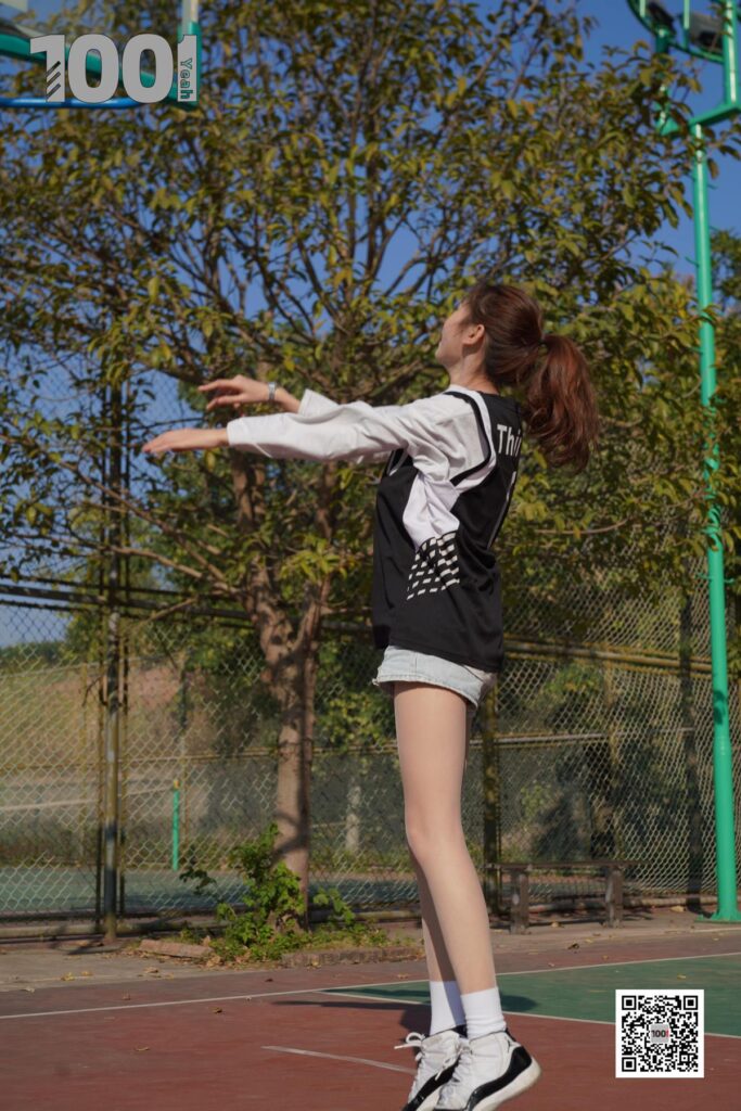 [IESS异思趣向] 一千零一夜 107 草莓《陪女朋友打球3》[94P/301MB]插图2