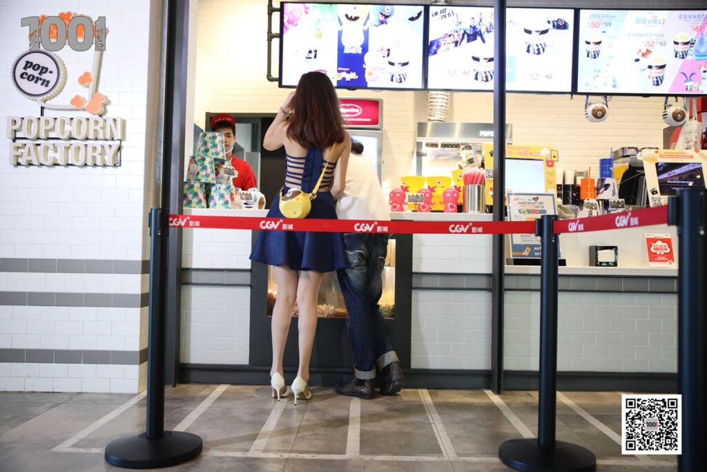 [IESS异思趣向] 一千零一夜 116 Lucy《电影院4》 [90P/92.5MB]插图3