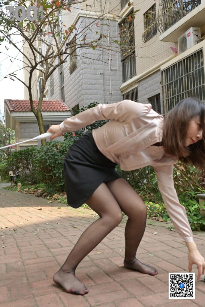 [IESS异思趣向] 一千零一夜 193 真真《打羽毛球3》 [72P/114MB]插图2