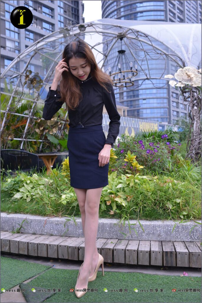 [IESS异思趣向] 普惠集 004-圆叔叔 全天下第一美腿 [98P/169MB]插图3