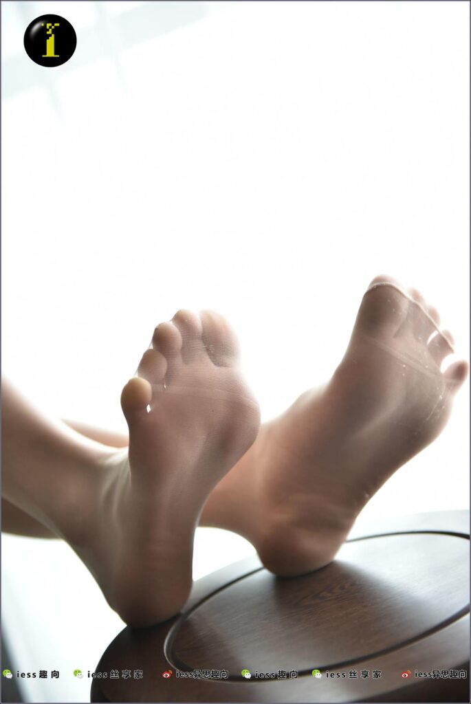 [IESS异思趣向] 普惠集 017-小六演绎逆光之恋 [77P/44.9MB]插图3