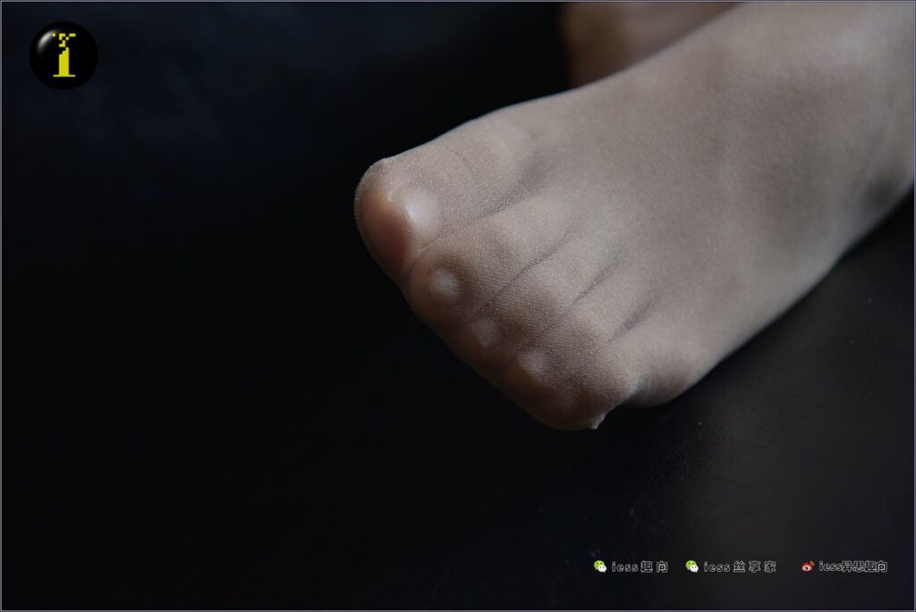 [IESS异思趣向] 普惠集 029-馨月 足底 [99P/85MB]插图1