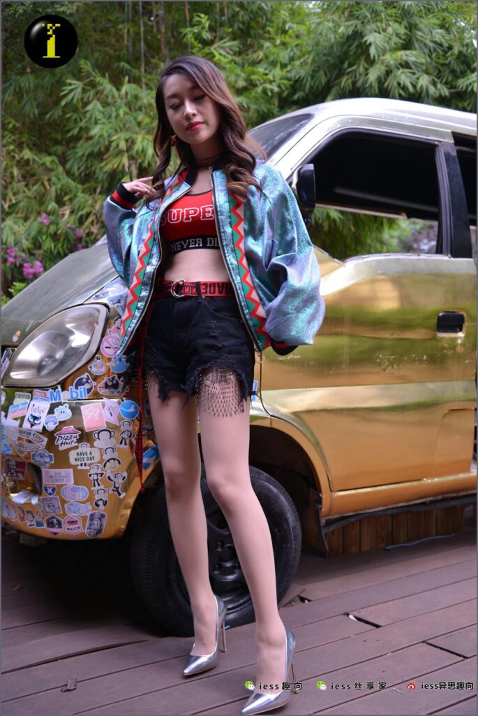 [IESS异思趣向] 普惠集 034 小捷 银色高跟鞋 [60P/109MB]插图