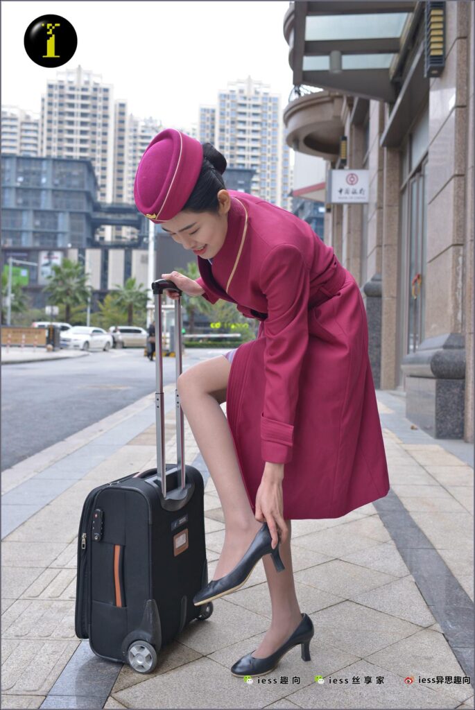 [IESS异思趣向] 普惠集 081-医心 – 真＊空姐 [91P/148MB]插图1