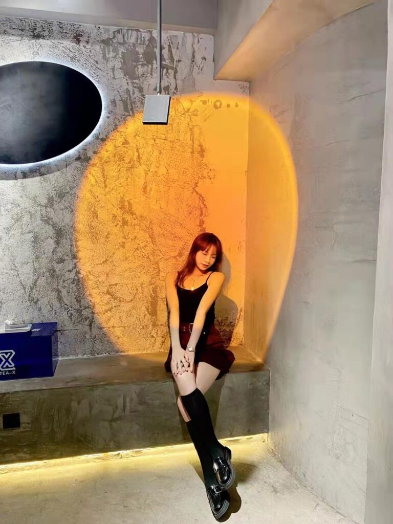 鱼鱼足影 002 敏敏38码黑丝脚短裤皮鞋黑丝袜脚裸足 [179P/1V/928M]插图5