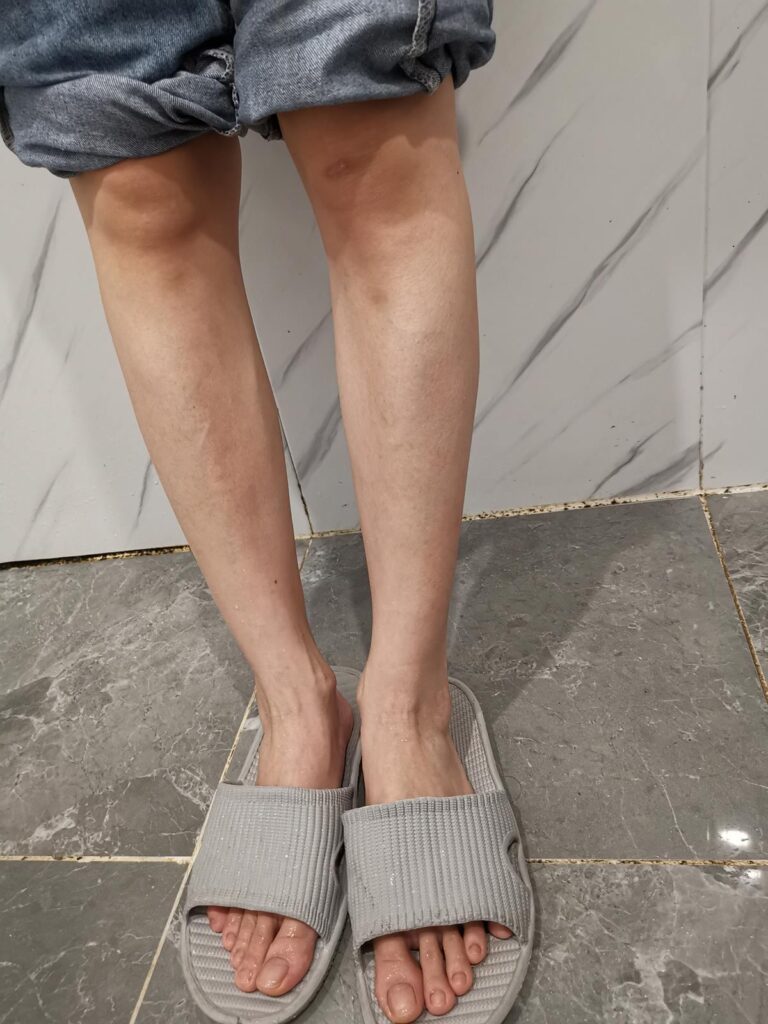 鱼鱼足影 003 嘉乐牛仔裤白棉袜裸足 [113P/2V/902MB]插图4