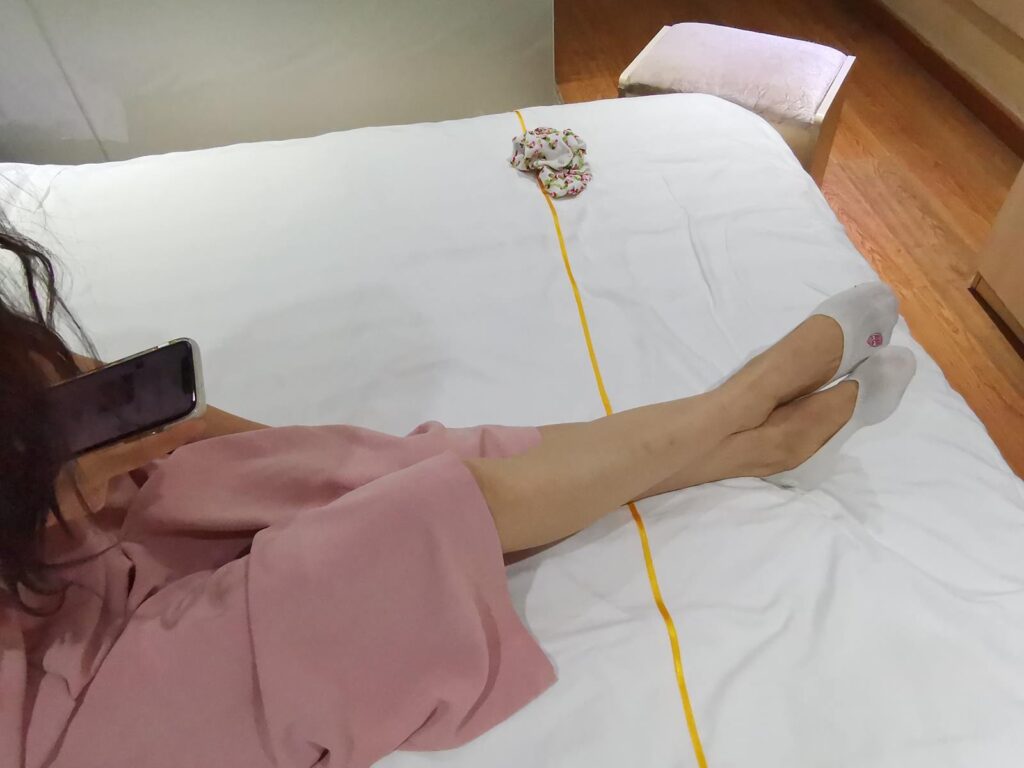 鱼鱼足影 第15期 细妹小白鞋棉船袜棉袜脚 [189P/1V/981MB]插图4