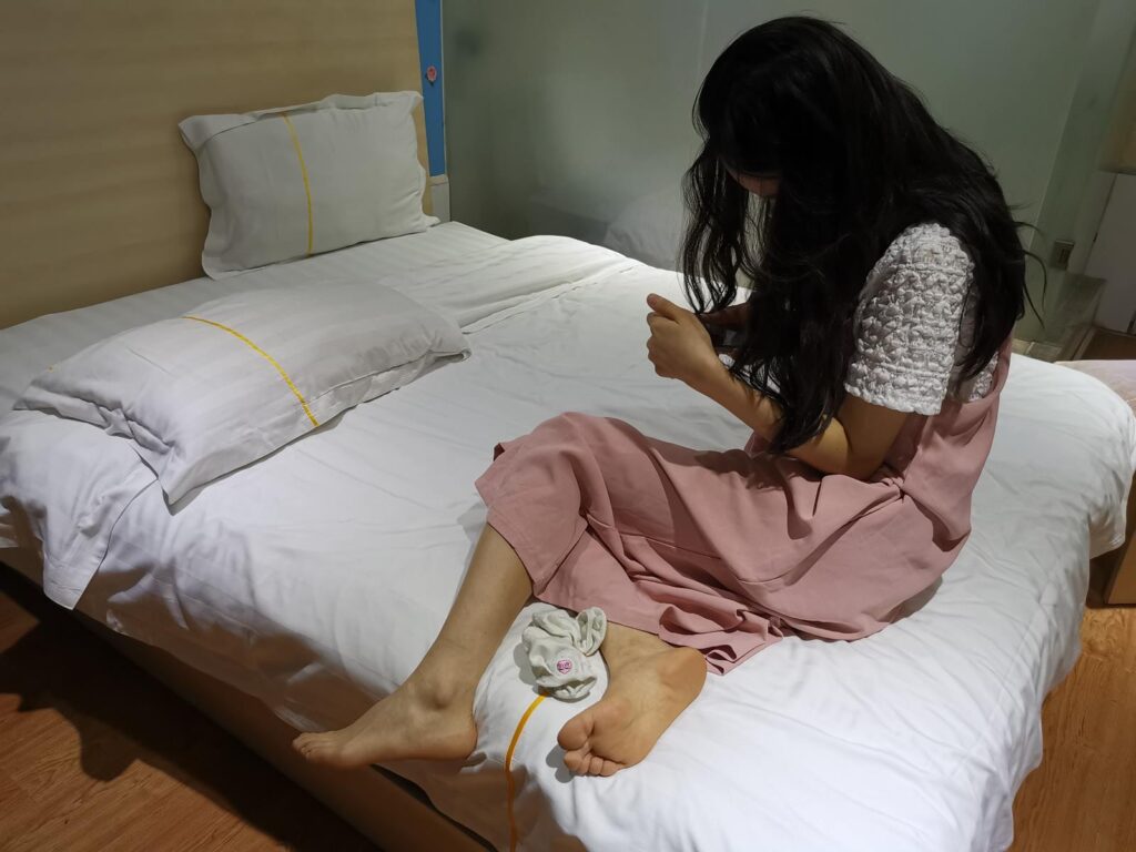 鱼鱼足影 第15期 细妹小白鞋棉船袜棉袜脚 [189P/1V/981MB]插图5