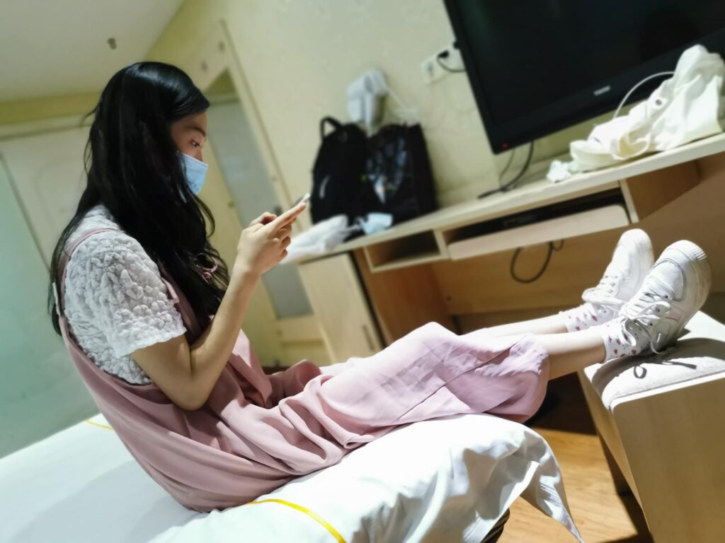 鱼鱼足影 第15期 细妹小白鞋棉船袜棉袜脚 [189P/1V/981MB]插图1