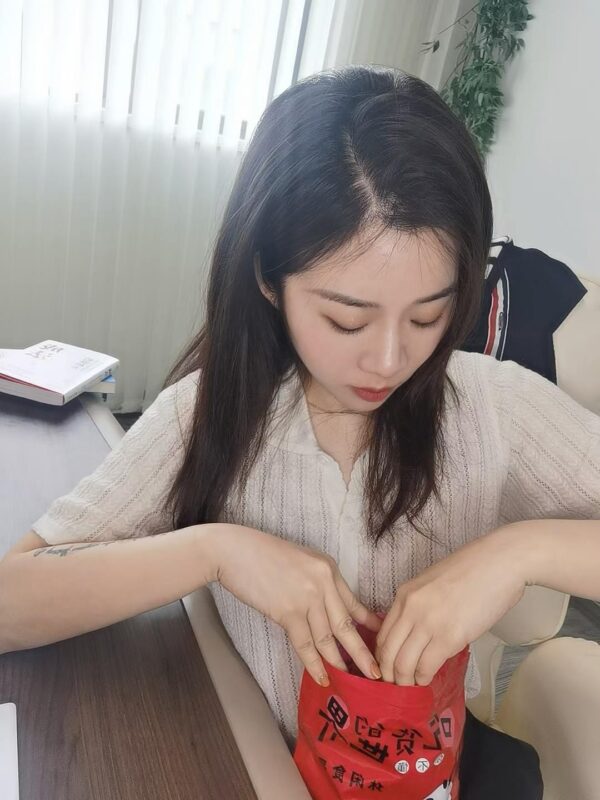 鱼鱼足影 第031期 YiYi的棉船袜脚裸足 [201P/1V/1.42G]-无料摄影圈