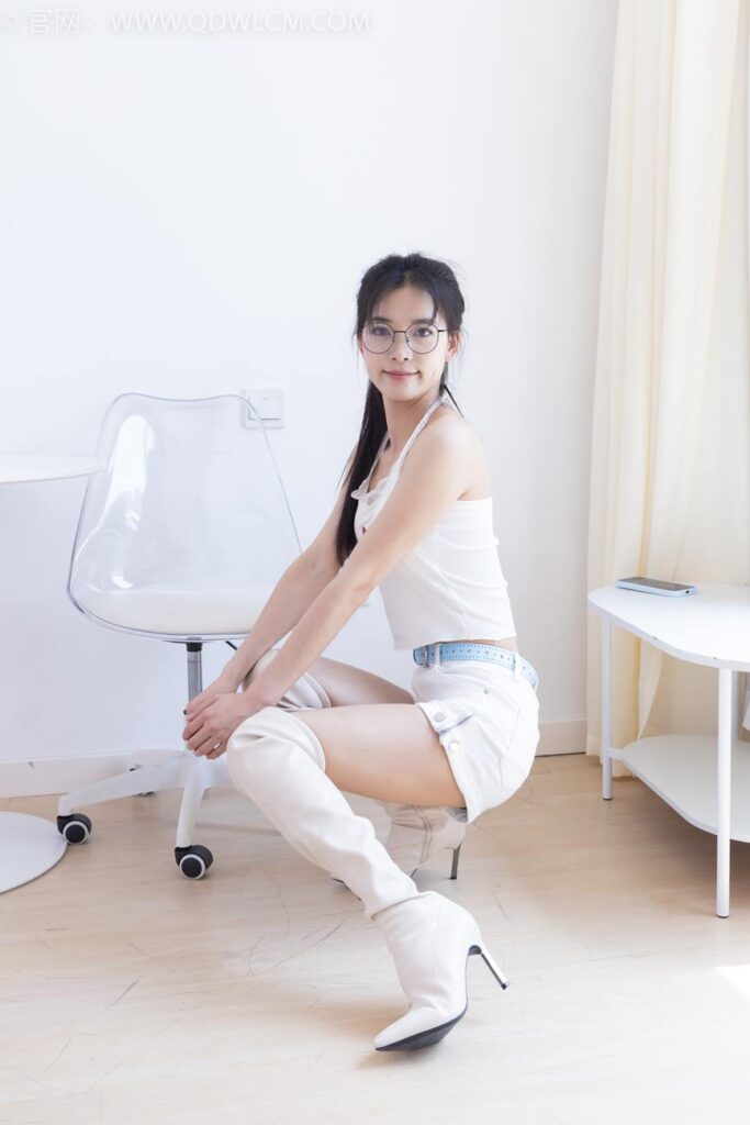 物恋传媒 NO.2394 茯苓-长靴、薄肉丝[160P/1V/3.01GB]插图4