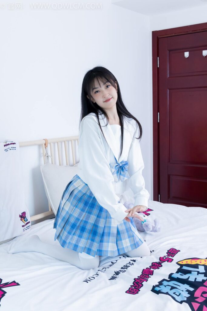 物恋传媒 NO.2398 嘉木-帆布鞋、马丁靴、过膝白袜[155P/1V/4.52GB]插图4