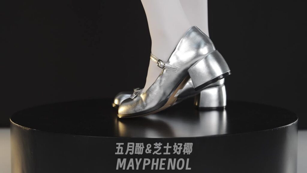 芝士好椰 NO.086 – 这就是“银“光溢彩的感觉[2V/643MB]插图2