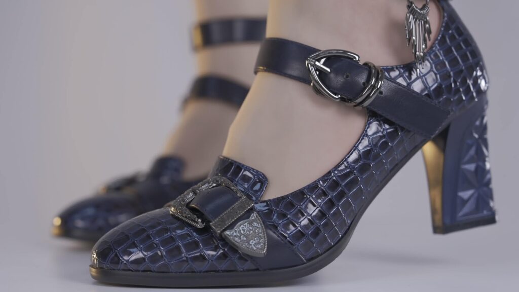 芝士好椰 NO.089 – 这鞋细节绝了！美杜莎奇迹岛Medusa[1V/526MB]插图3