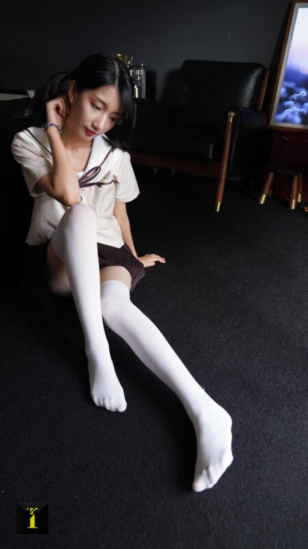 [IESS异思趣向] 普惠集 117 森爷-厚白丝 [67P/96.8MB]-无料摄影圈