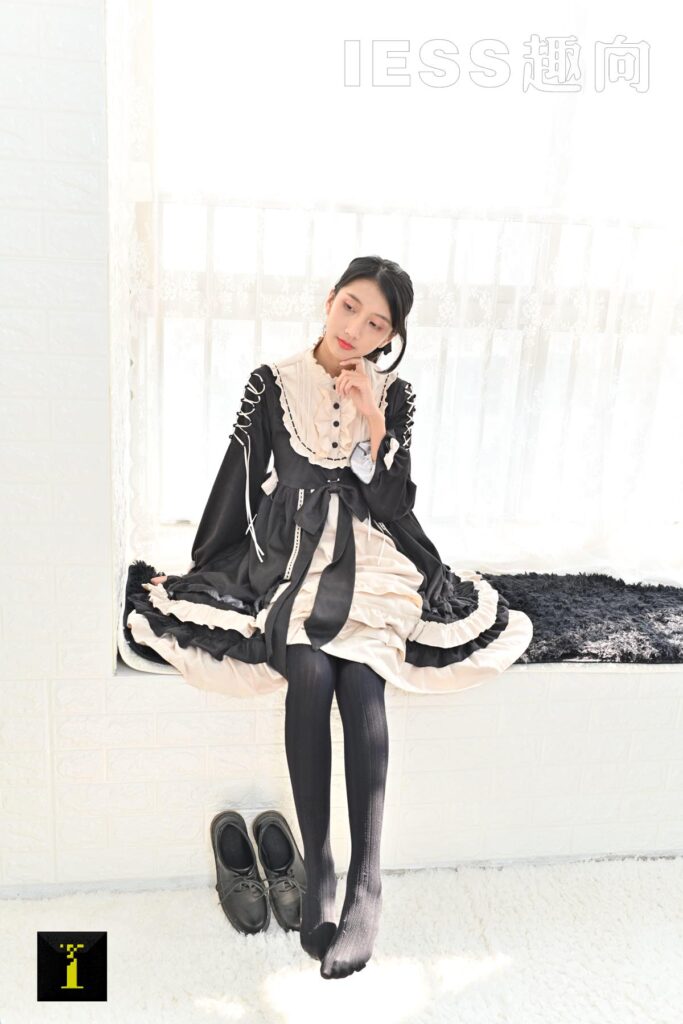 [IESS异思趣向] 普惠集 140-厚袜子 [85P/120MB]插图2