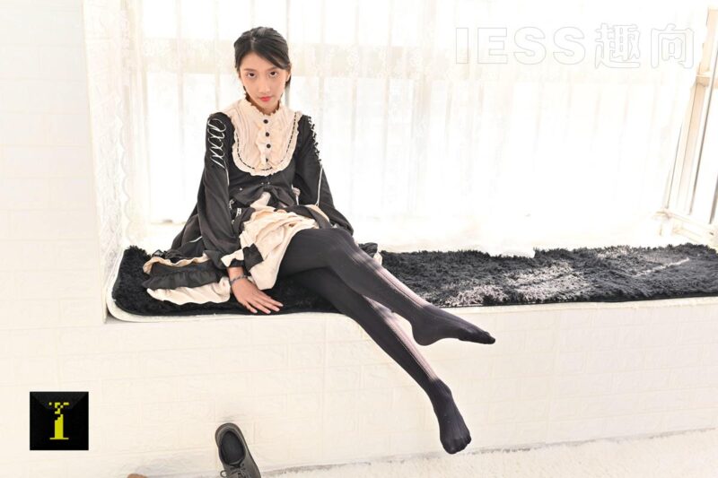 [IESS异思趣向] 普惠集 140-厚袜子 [85P/120MB]-无料摄影圈