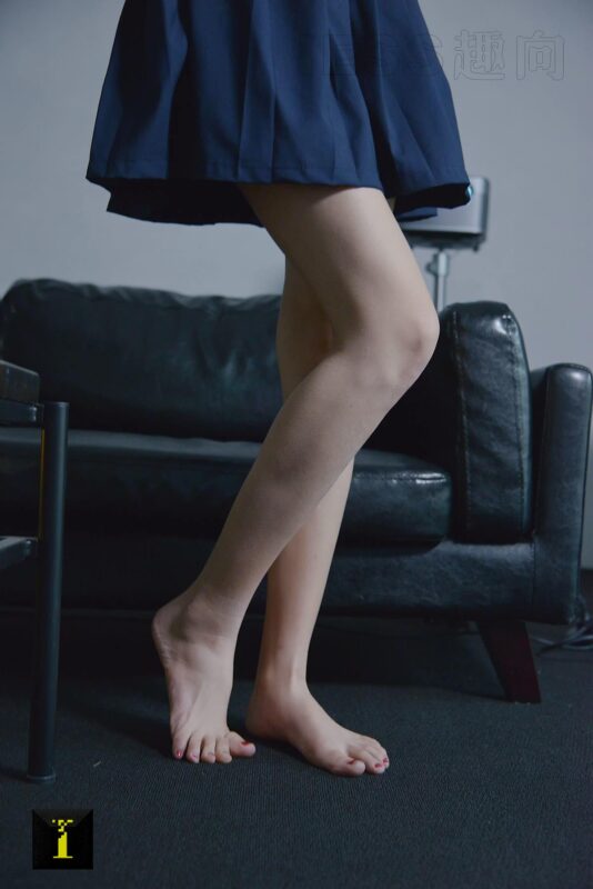 [IESS异思趣向] 普惠集 156-若琪的裸腿 [84P/166MB]-无料摄影圈