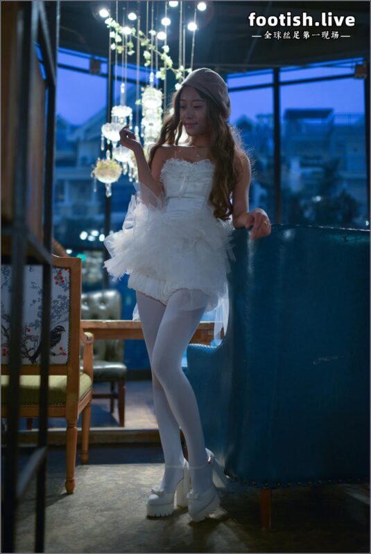 [IESS异思趣向] 普惠集 162 小黑妹婧婧 另类白色趣味（无特写）[62P/126MB]-无料摄影圈