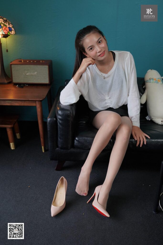 [IESS异思趣向] 普惠集 178 -腼腆的新模苏菲 [84P/73MB]插图1