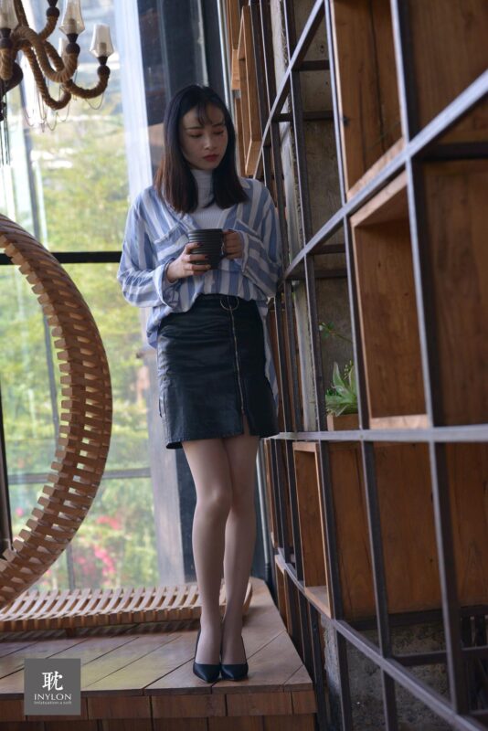 [IESS异思趣向] 普惠集 237 34码的阿离 [94P/86MB]-无料摄影圈