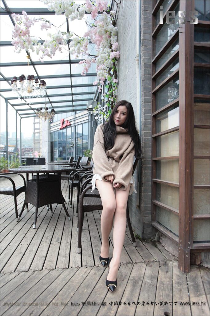 [IESS异思趣向] 2016.12.09 丝足便当039：《柳钉高跟和超薄肉丝》YY [83P/93.5MB]插图3