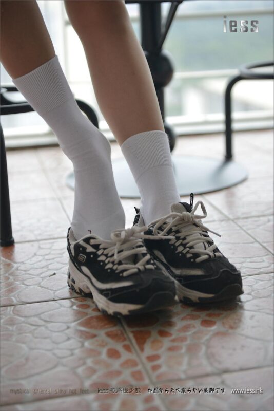 [IESS异思趣向] 2017.01.26 丝足便当065：《棉袜天下第二》潇潇 [99P/141MB]-无料摄影圈