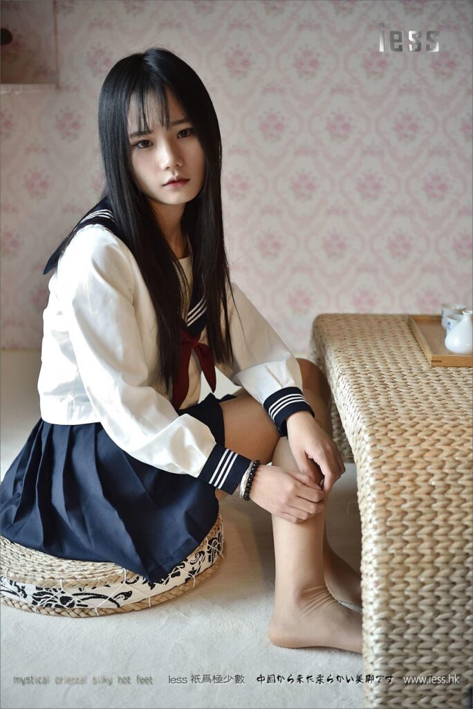 [IESS异思趣向] 2017.03.07 丝足便当082：《制服系列之JK第2部-1》琪琪 [99P/126MB]插图1