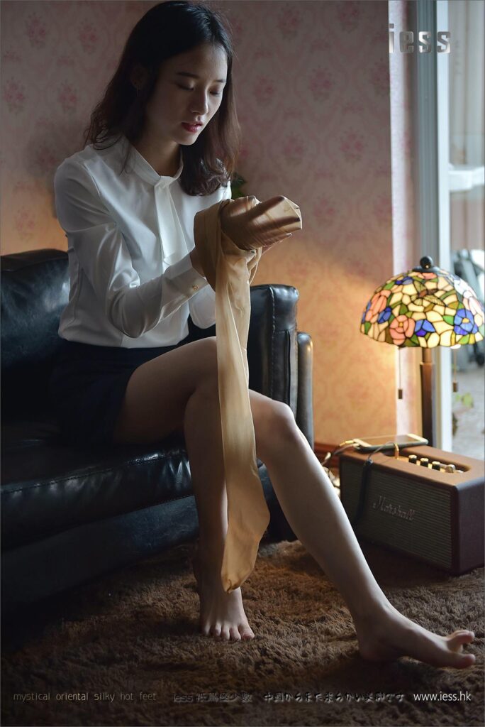 [IESS异思趣向] 2017.04.07 丝足便当100：《从零开始》小六 [99P/140MB]插图1