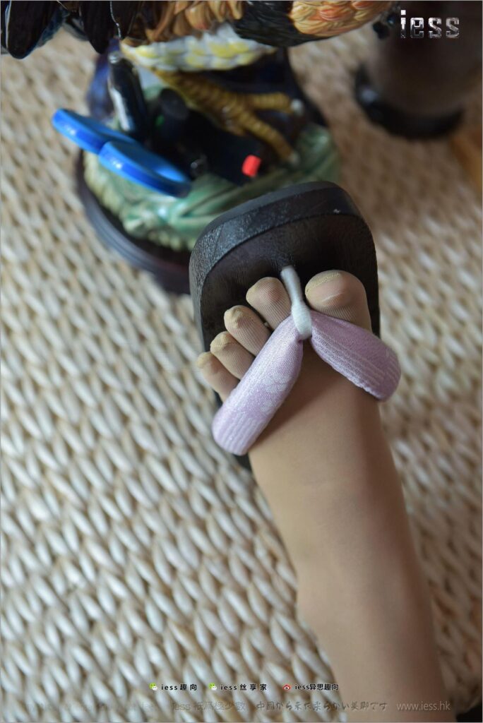 [IESS异思趣向] 2017.08.26 丝足便当144：《令人崩溃的五指袜》[62P/339MB]插图2