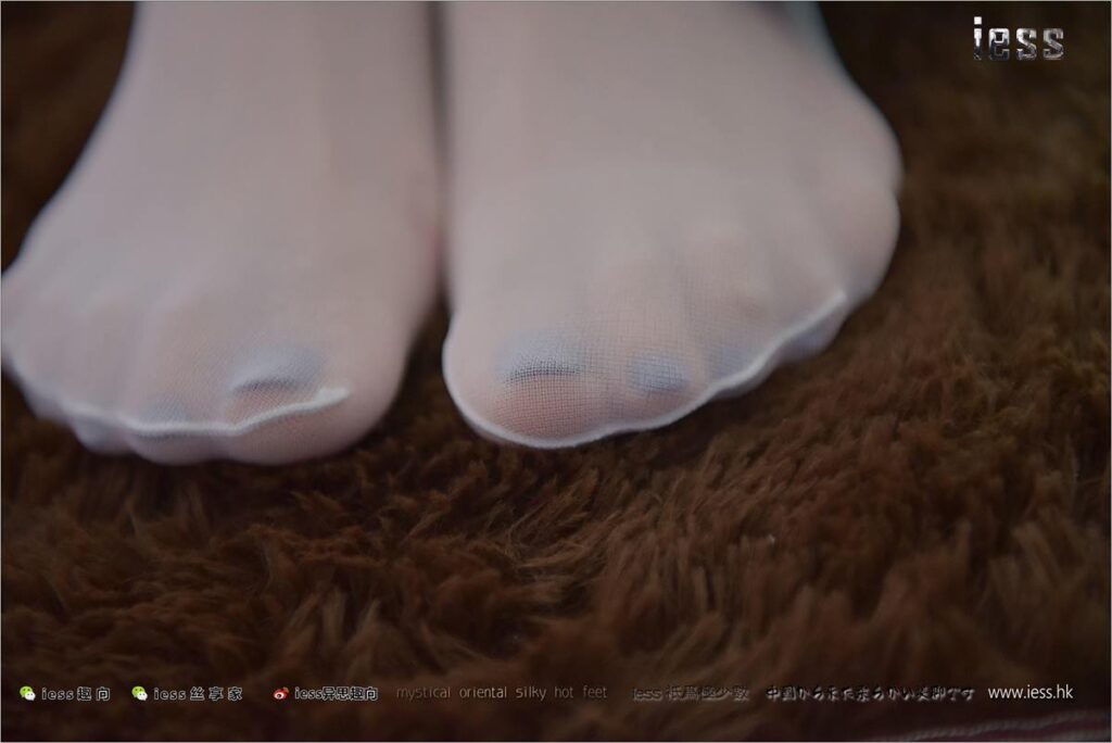 [IESS异思趣向] 2017.10.11 丝足便当159：《白银耳》小六 [99P/438MB]插图2