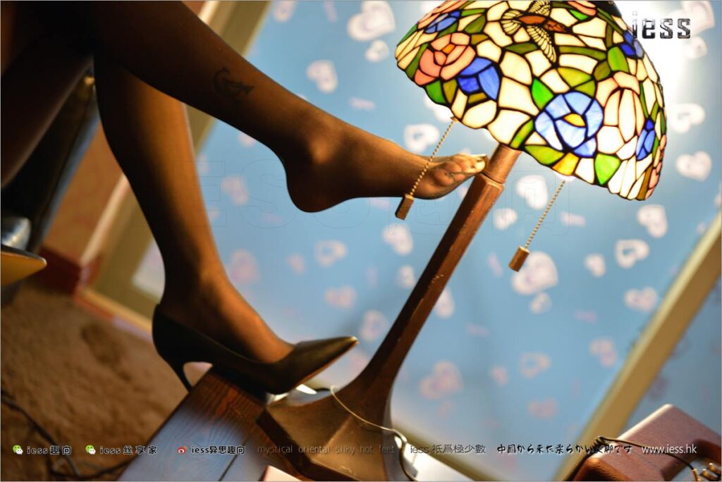 [IESS异思趣向] 2017.11.14 丝足便当168：《嘿丝女神嘿丝秀》潇潇 [99P/739MB]插图3