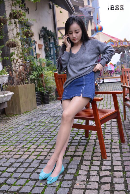 [IESS异思趣向] 2017.12.01 丝足便当173：《蓝色小平跟》双十一特辑 诗琪 [81P/626MB]-无料摄影圈