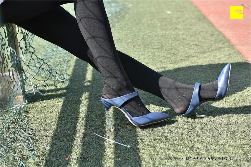 [IESS异思趣向] 2017.12.25 丝足便当182：《厚嘿丝的“透肉”又惑》静静 [99P/218MB]插图2