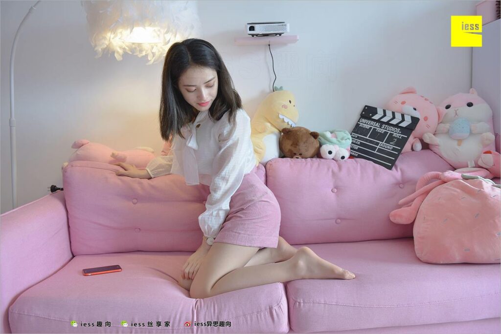 [IESS异思趣向] 2018.06.27 丝足便当245：《闷》姗姗 [99P/127MB]插图3