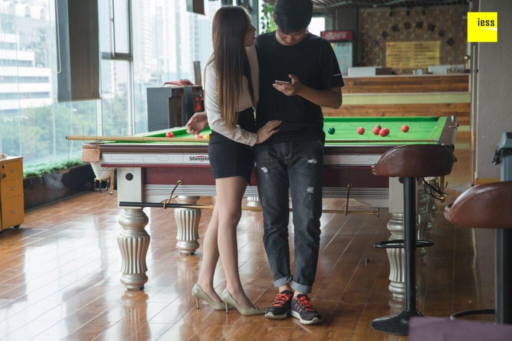 [IESS异思趣向] 2018.10.17《魔鬼周三》特刊38期：小羽 可以教我打台球吗Ⅱ [94P/70.3MB]插图1