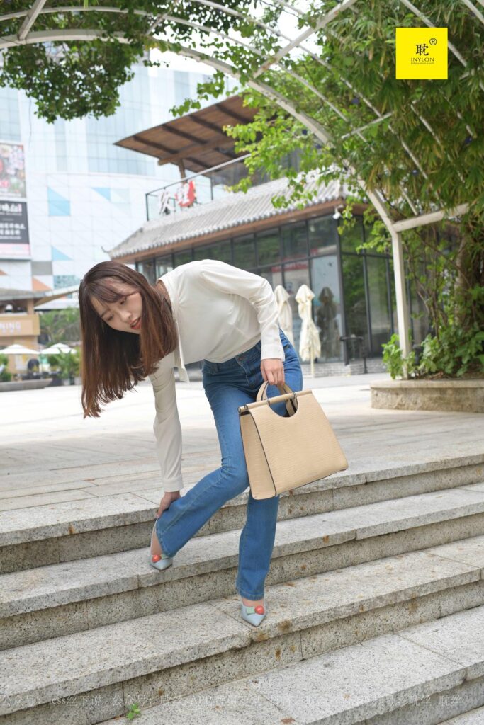 [IESS异思趣向]040 第N种幻想之《婉萍的一天》④ 婉萍[87P/173MB]插图3