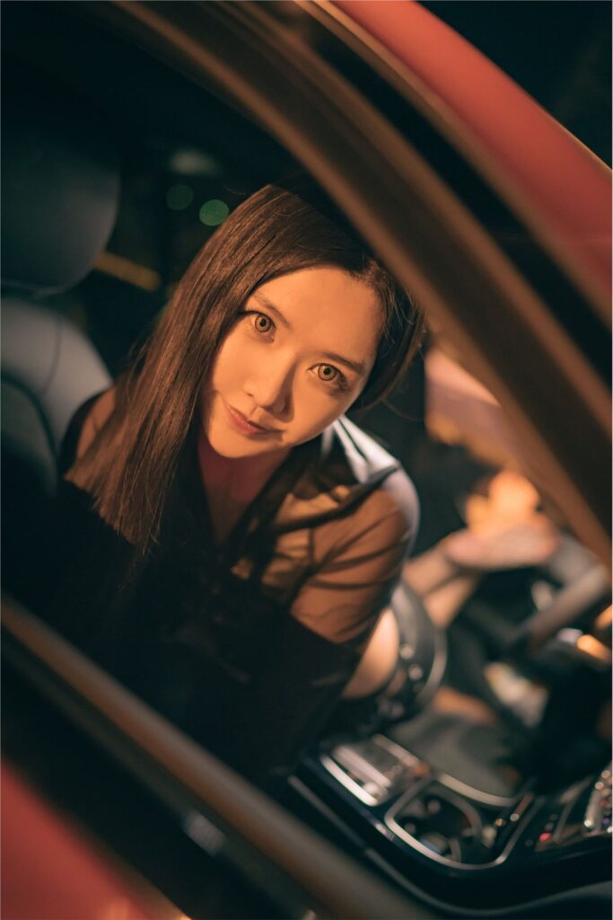 精选街拍 No.437 源纱希喵喵喵  香车美人 [16P/6M]插图2