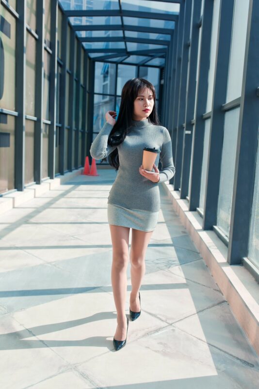 精选街拍 No.444 短裙肉丝黑高跟鞋外拍（三） [70P/108M]-无料摄影圈