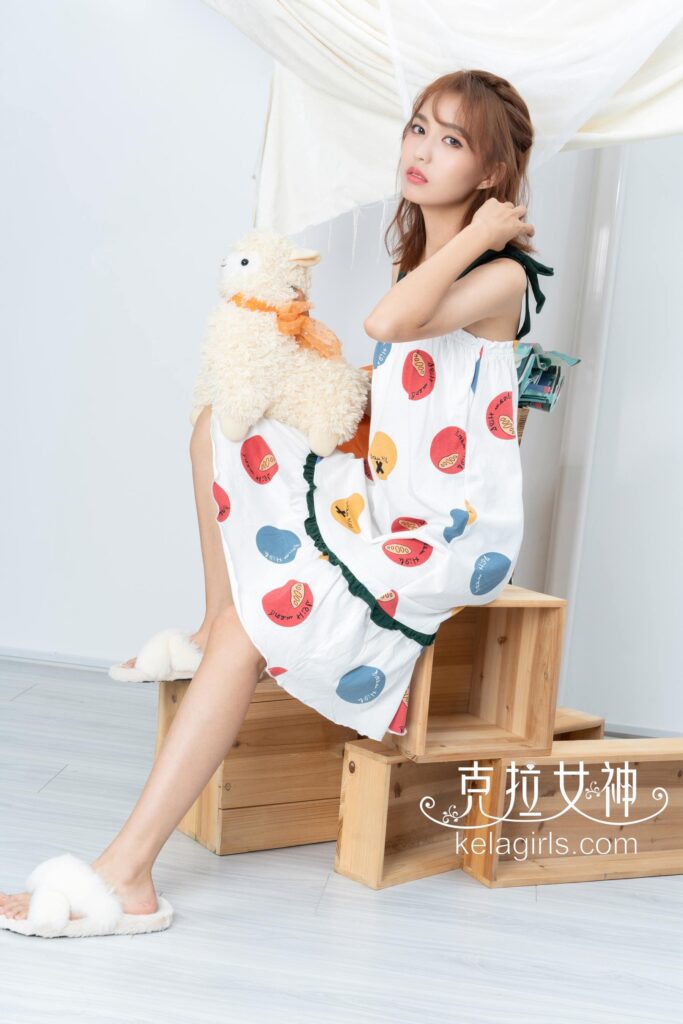 [kelagirls克拉女神]2020.01.01《好动の脚丫》小岚[41+1P/618M]插图2