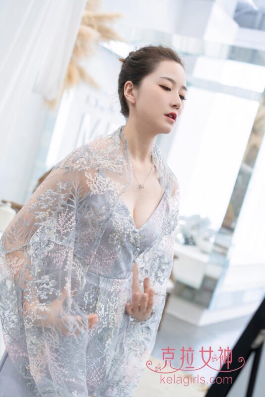 [kelagirls克拉女神]2020.01.17《精灵少女》杨暖[22+1P/380M]-无料摄影圈