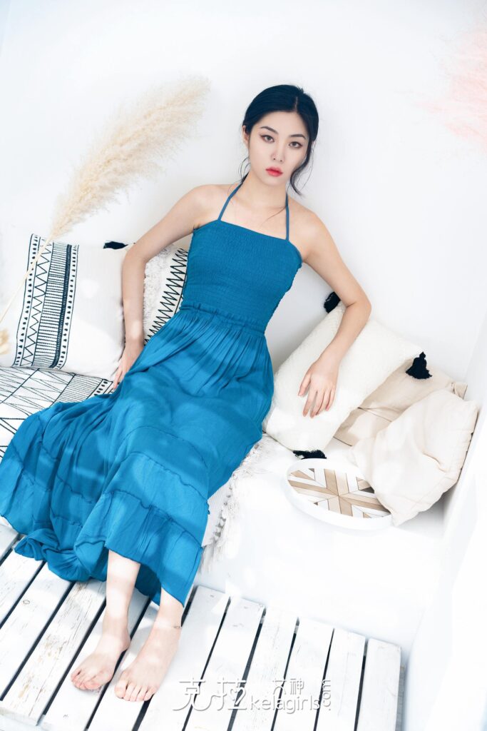 [KeLaGirls克拉女神] 2021.03.17《嫩足配美链》楚楚[28P/446MB]插图3