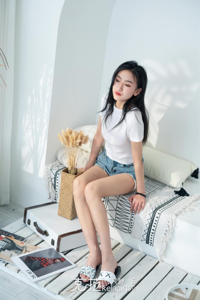 [Kelagirls克拉女神]2021.07.17《简约凉拖》燕妮[29P/424MB]插图2